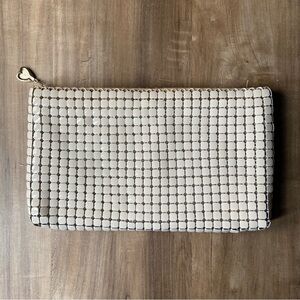 Vintage 80s Whiting and Davis chainmail white cream clutch bag